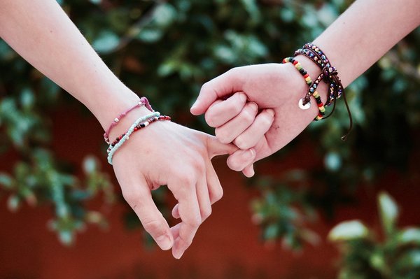 Bracelets pour couple : symbolisez votre amour avec style